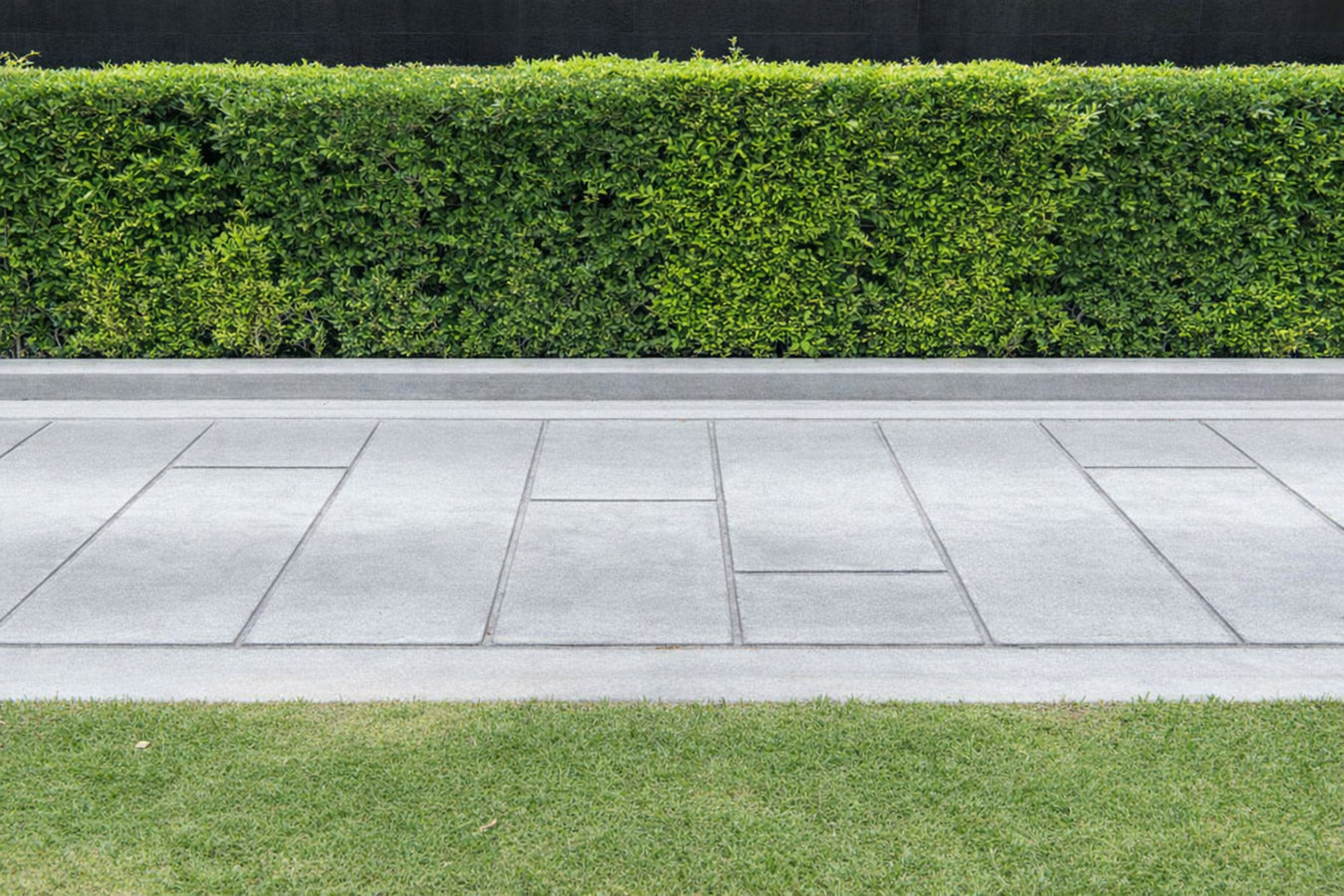 Concrete sidewalk building in El Centro, CA